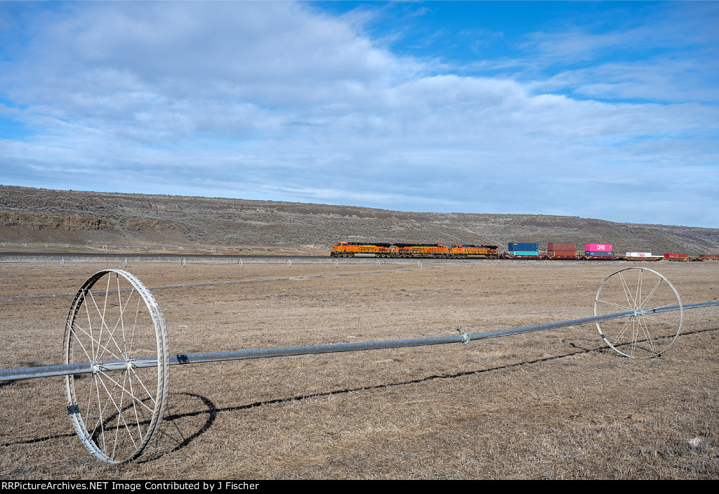 BNSF 7872